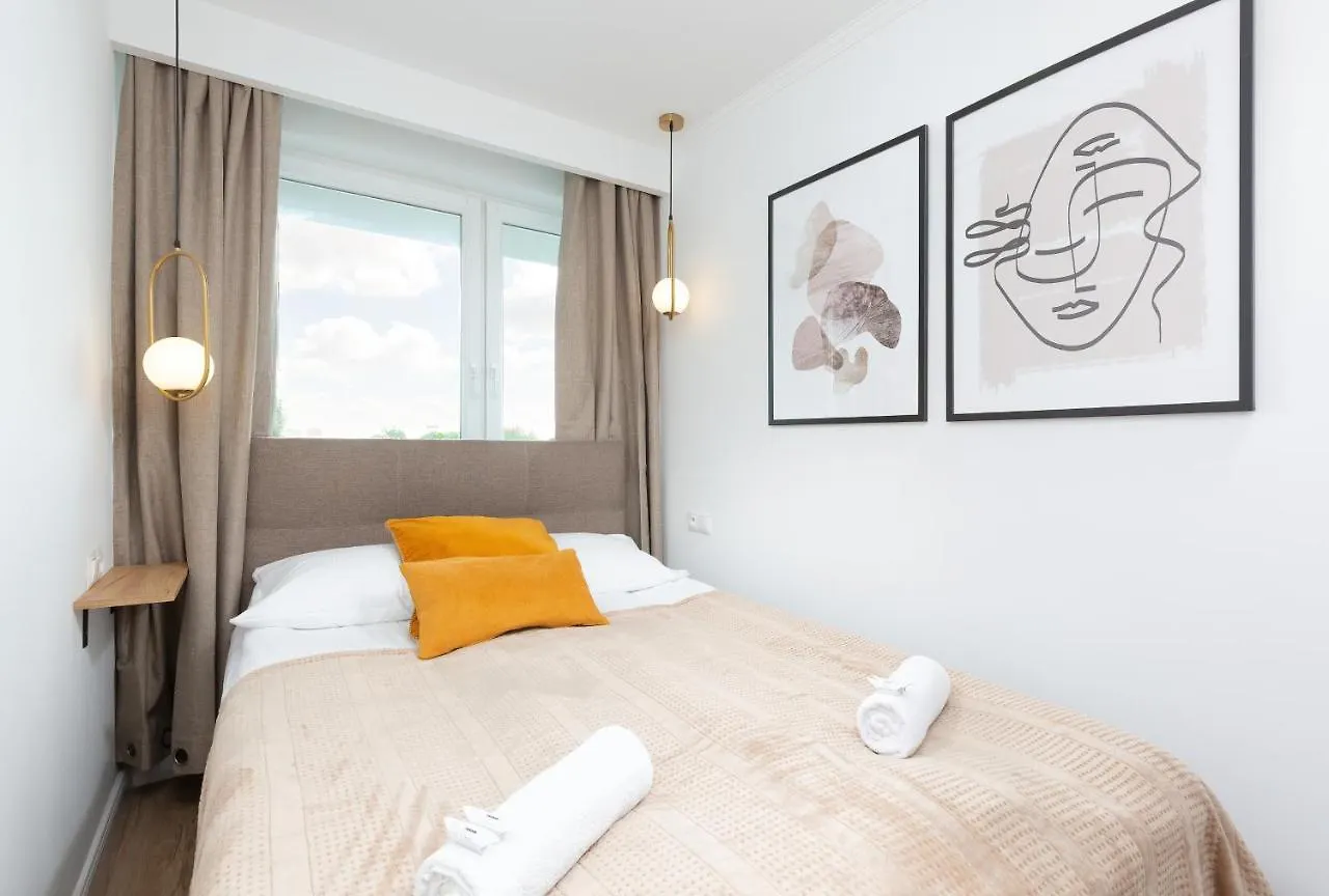 Metro Marymont Apartment By Noclegi Renters Varşova Polonya